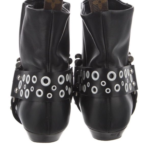 Louis Vuitton Black Ankle Boots with Eyelet Detail - Picture 1 of 9